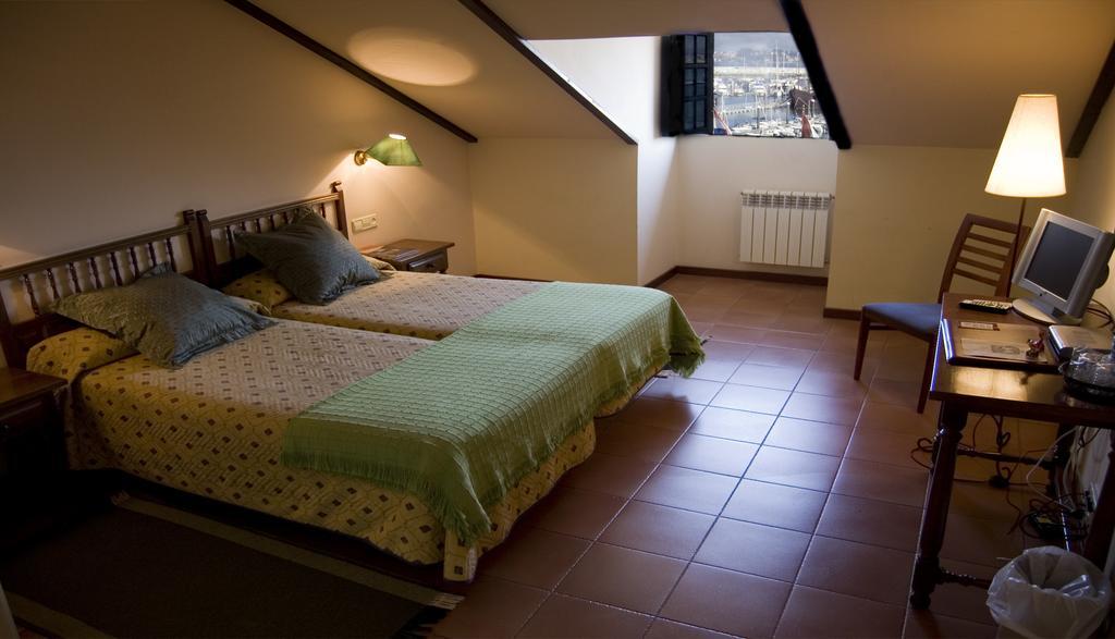 Pazo De Mendoza Hotel Baiona Quarto foto